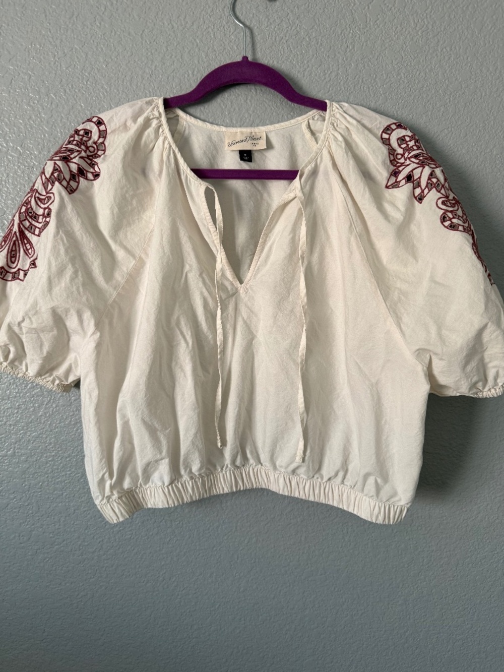 Universal Thread Lightweight Semi-Cropped Blouse Size XL
